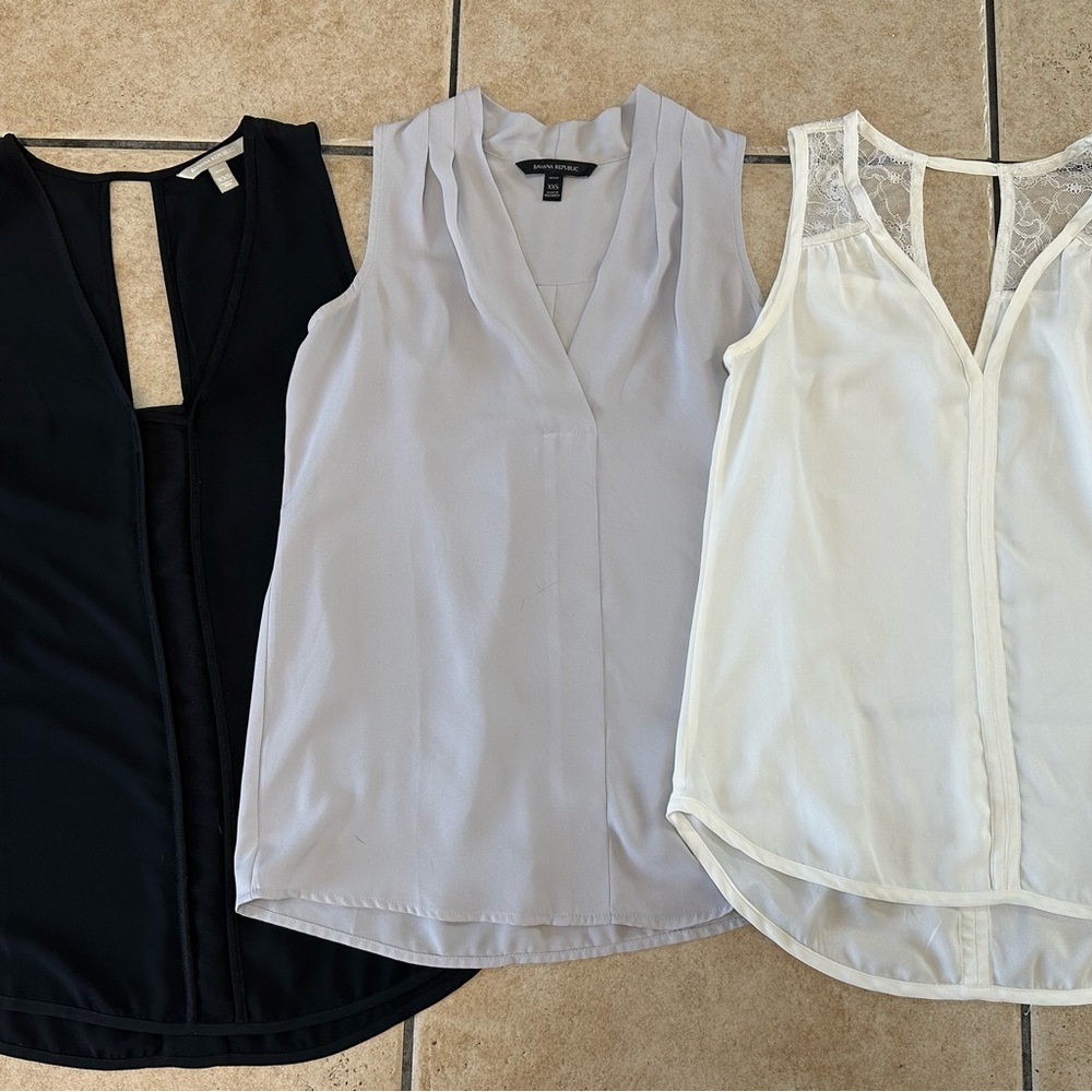 Banana Republic Sleeveless Top Lot of 3: Black, Gray and White